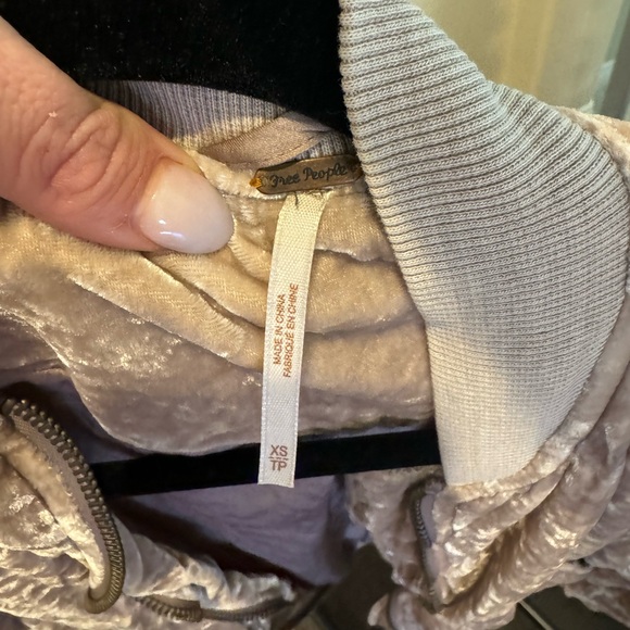 Free People Ruched Velvet Bomber Jacket in XS - Picture 4 of 4